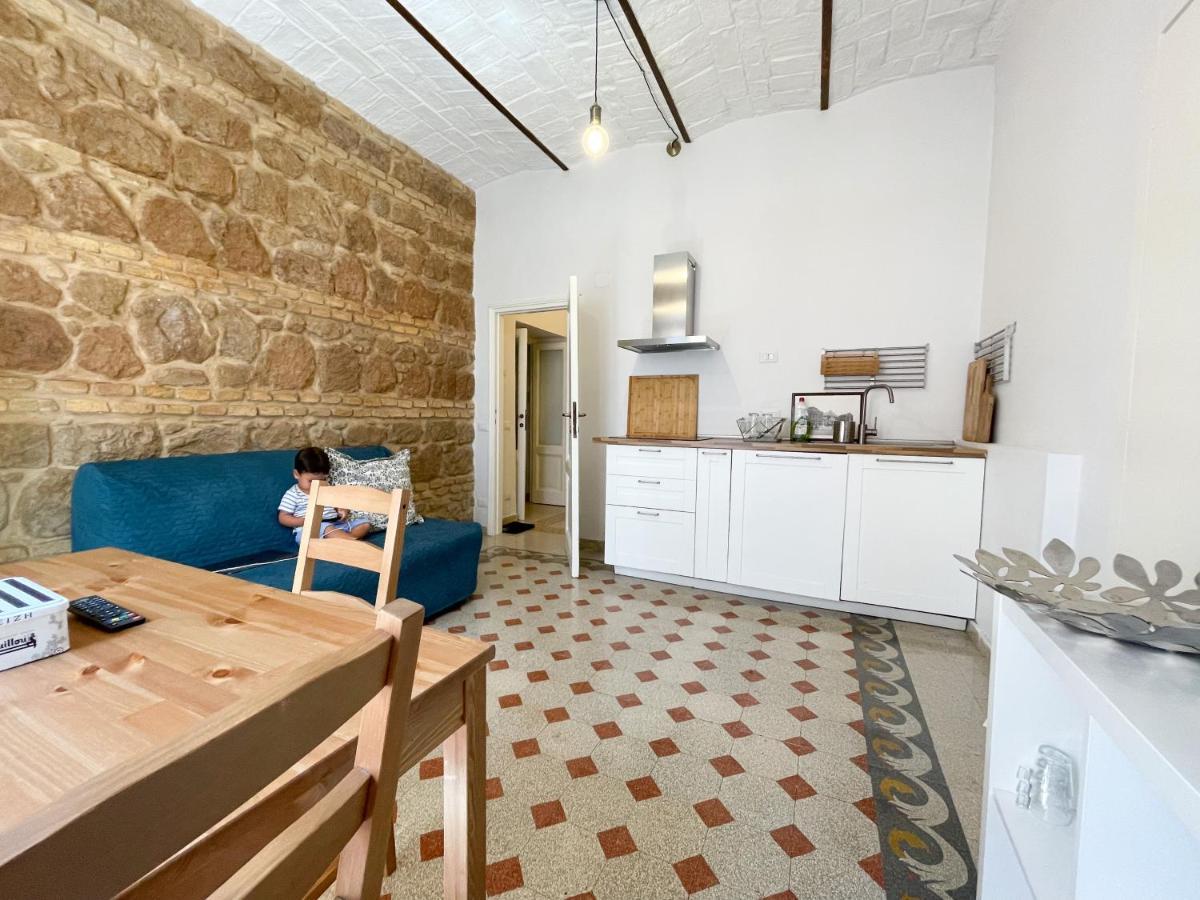Cairoli Boutique Apartment Rome Luaran gambar